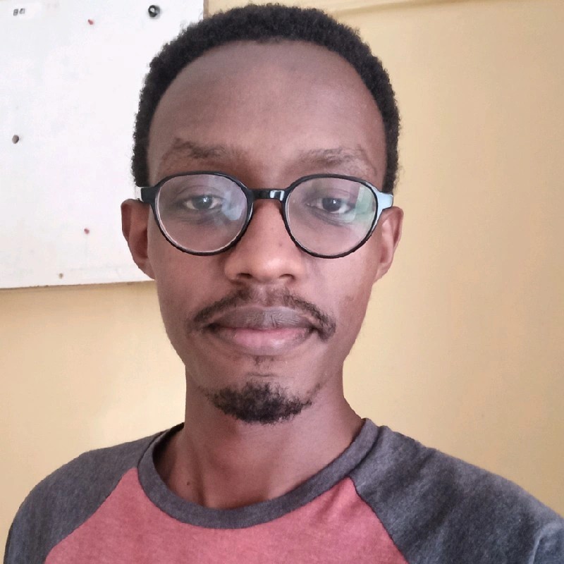 Headshot of Gregory Mwangi